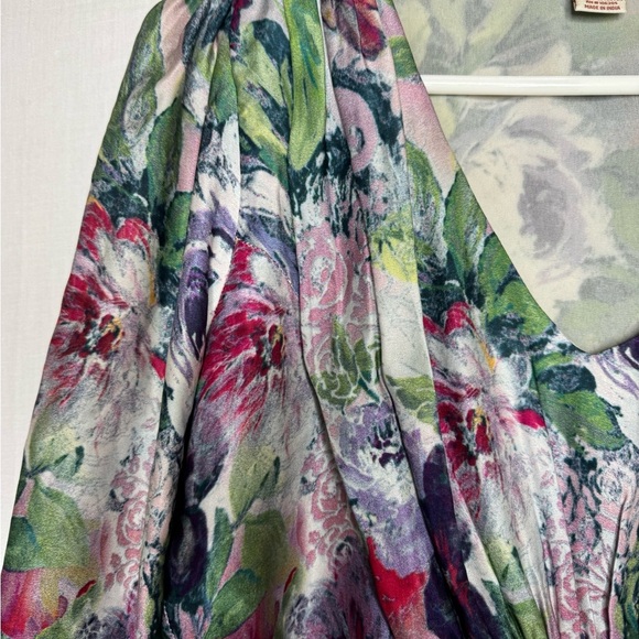 Sundance Samantha Sugarplum Garden Floral Blouse Silk V Neck Pintuck Watercolor - Picture 4 of 11